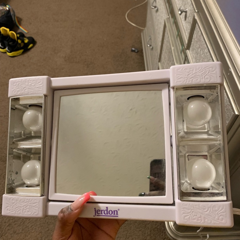 Mirror - Picture 5 of 5